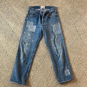Distressed Levi’s size 26